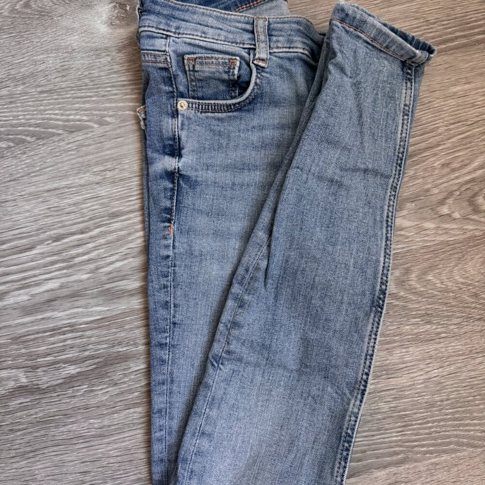 ZARA Light Skinny Jeans – Barely Worn, Excellent Condition - Picture 3 of 4